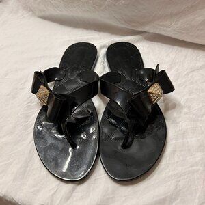 Bamboo Black Sandals with a Gold Bow Women Size 9